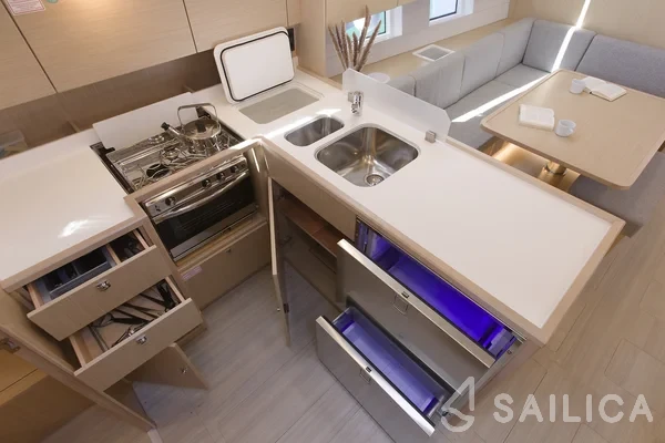 Bavaria C45 - Yacht Charter Sailica