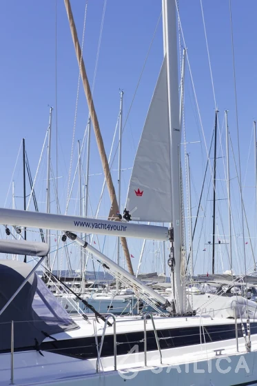 Bavaria C45 - Yacht Charter Sailica