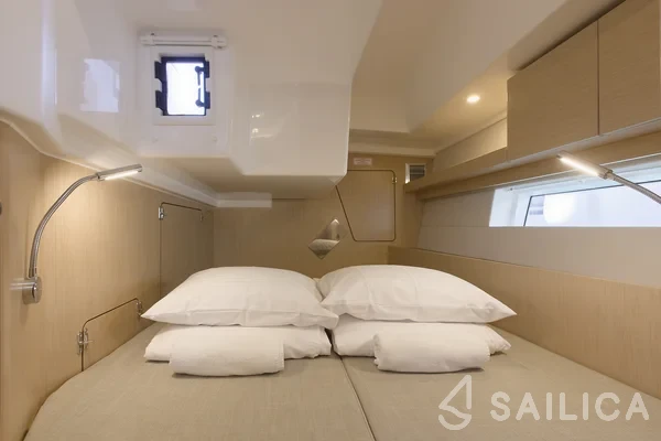 Bavaria C45 - Yacht Charter Sailica
