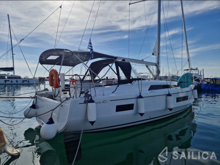 Oceanis 40.1 - Yacht Charter Sailica