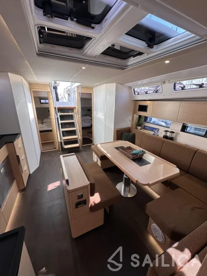 Hanse 460 - Yacht Charter Sailica
