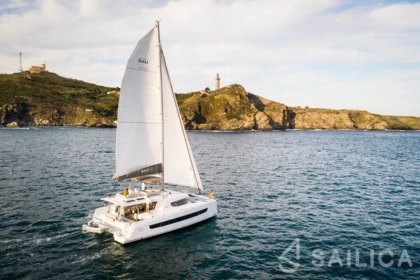 Bali 4.6 - Yacht Charter Sailica