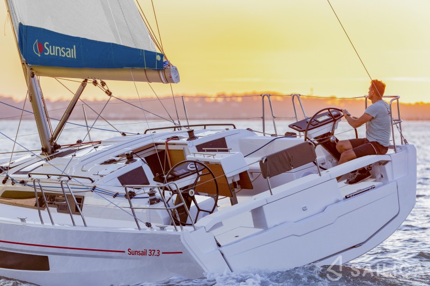Dufour 37 - Yacht Charter Sailica