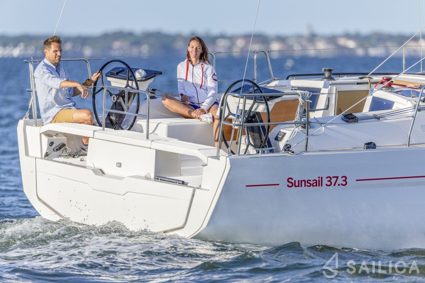 Dufour 37 - Yacht Charter Sailica