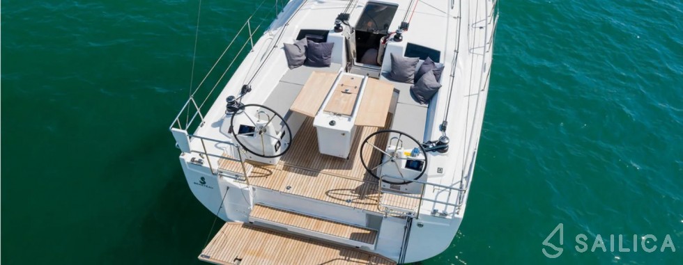 Oceanis 40.1 - Yacht Charter Sailica