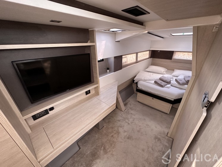 Leopard 45 - Yacht Charter Sailica