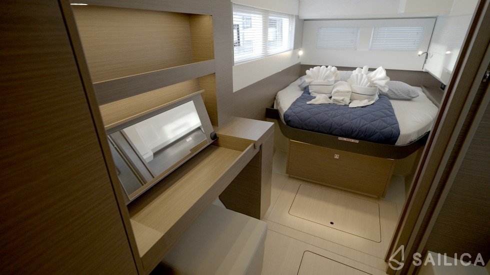 Leopard 40 PC - Yacht Charter Sailica