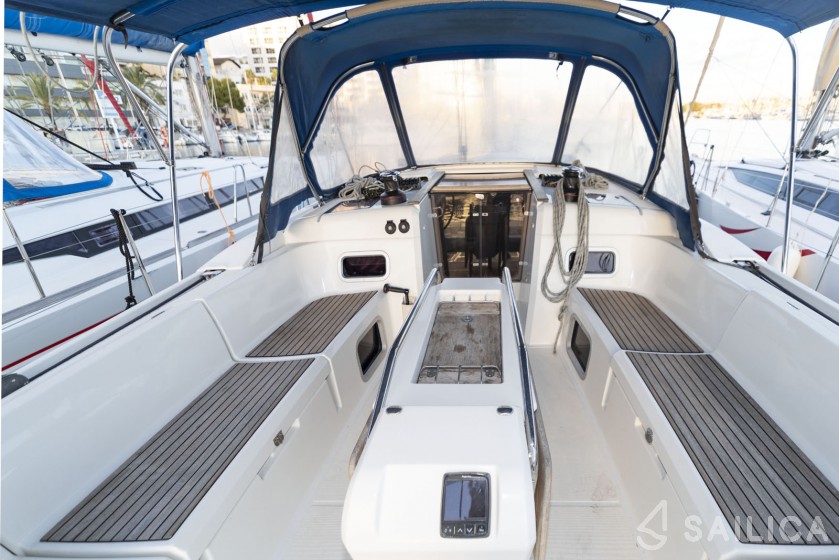Sun Odyssey 469 - Yacht Charter Sailica