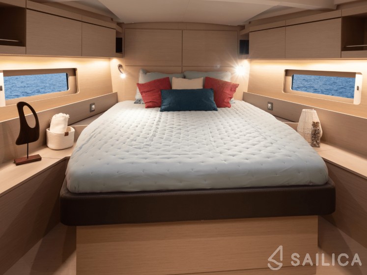 Oceanis 46.1 - Yacht Charter Sailica