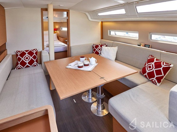 Sun Odyssey 410 - Yacht Charter Sailica