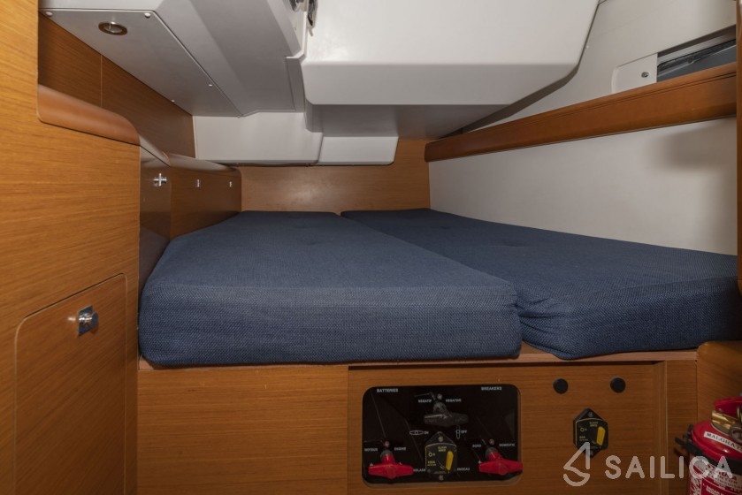 Sun Odyssey 469 - Yacht Charter Sailica
