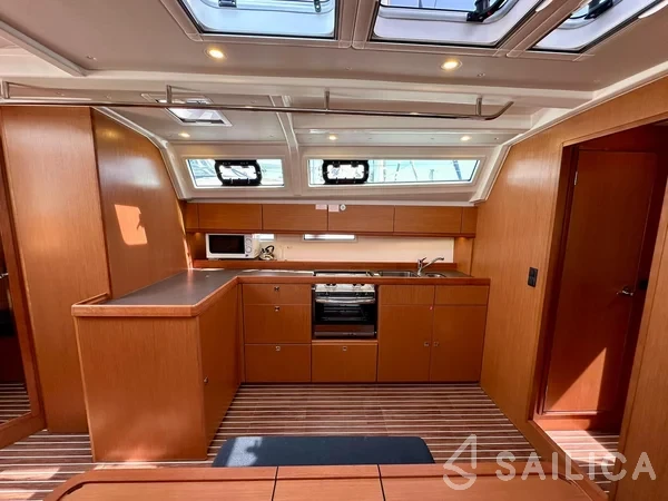 Bavaria 46 Cruiser - Yacht Charter Sailica