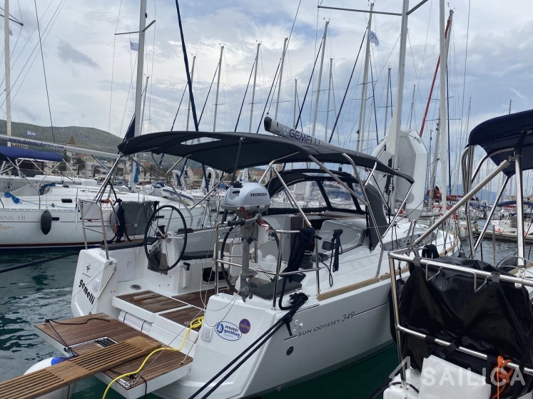 Sun Odyssey 349 - Yacht Charter Sailica