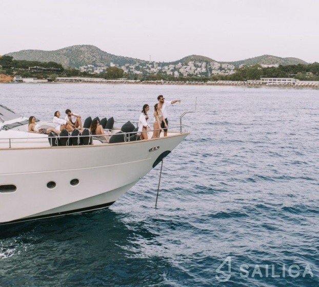 Alalunga 78 - Yacht Charter Sailica