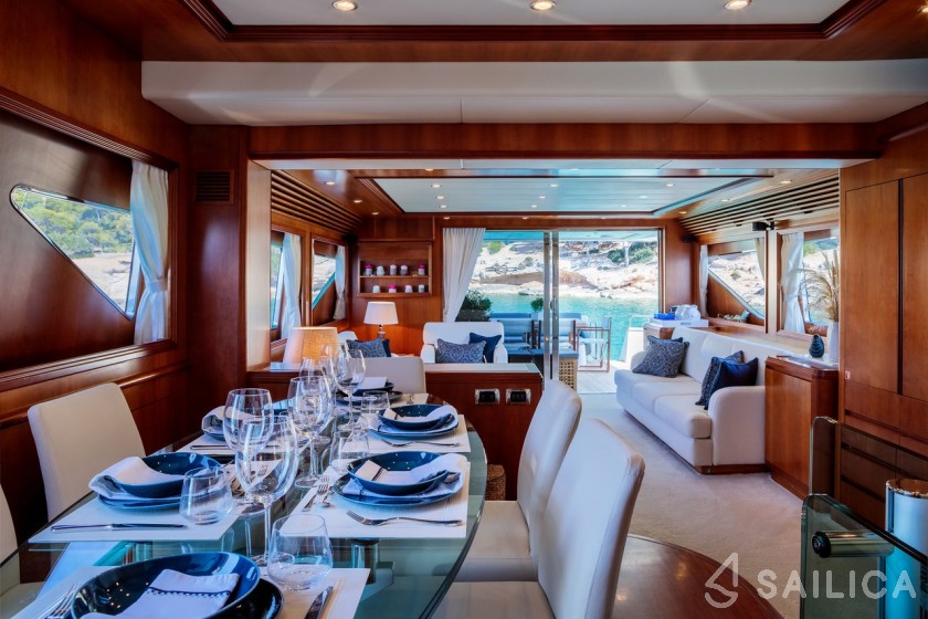 Alalunga 78 - Yacht Charter Sailica