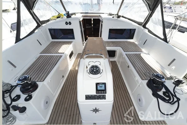 Sun Odyssey 440 - Yacht Charter Sailica