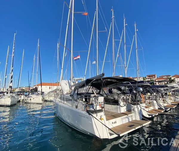 Sun Odyssey 380 - Yacht Charter Sailica