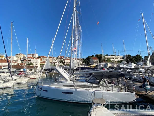 Sun Odyssey 380 - Yacht Charter Sailica