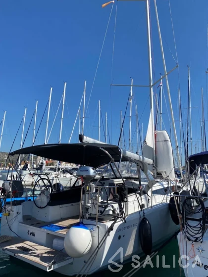 Sun Odyssey 380 - Yacht Charter Sailica