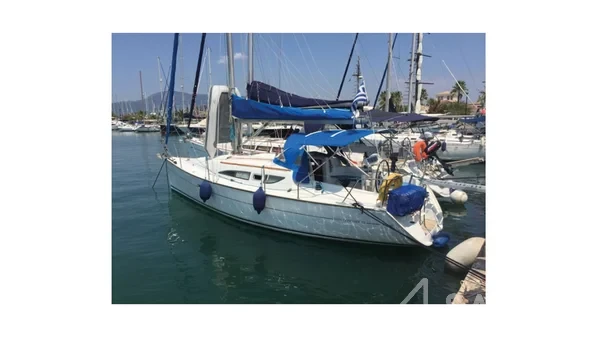 Sun Odyssey 32 - Yacht Charter Sailica