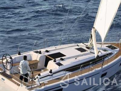Bavaria C38 - Yacht Charter Sailica