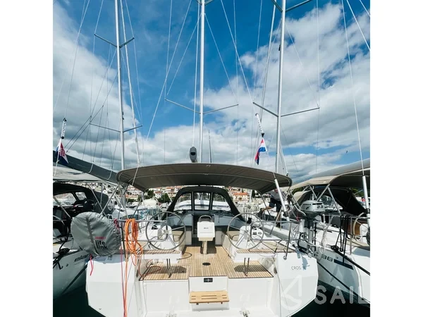 Bavaria C38 - Yacht Charter Sailica