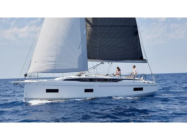 Bavaria C38 - Yacht Charter Sailica