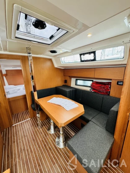 Bavaria C38 - Yacht Charter Sailica