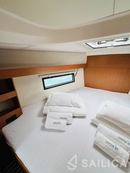 Bavaria C38 - Yacht Charter Sailica