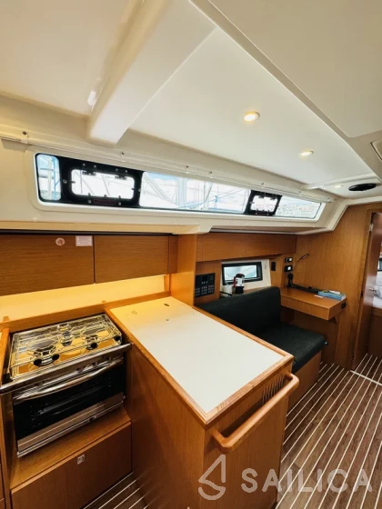 Bavaria C38 - Yacht Charter Sailica