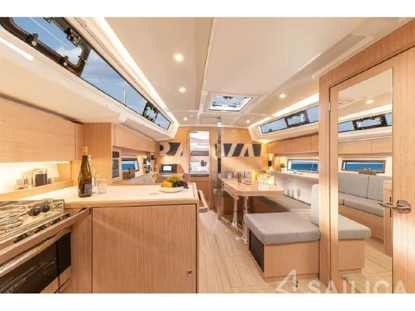 Bavaria C38 - Yacht Charter Sailica