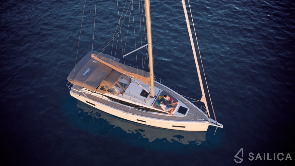 Bavaria C38 - Yacht Charter Sailica
