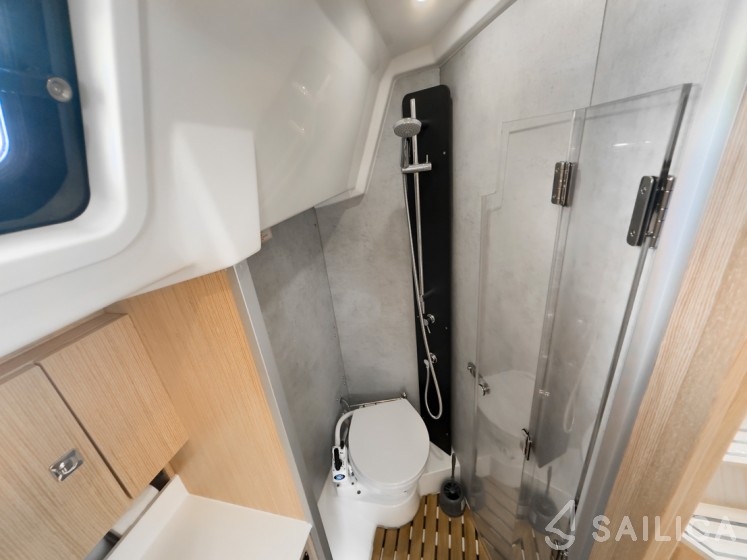 Bavaria C38 - Yacht Charter Sailica