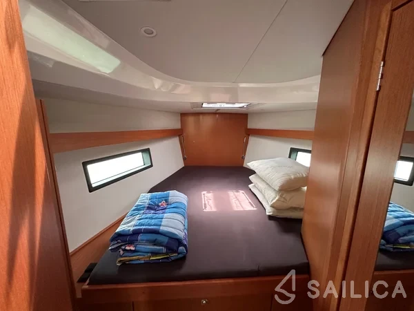 Bavaria C42 - Yacht Charter Sailica