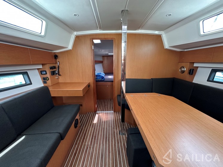 Bavaria C42 - Yacht Charter Sailica