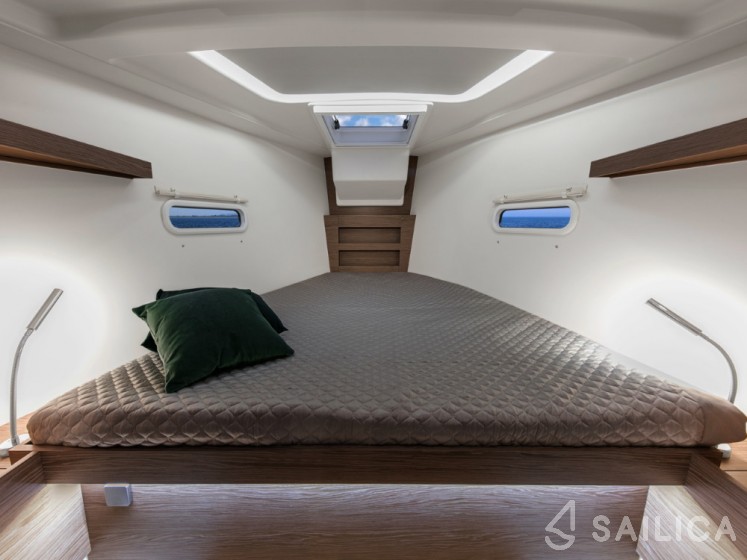 Hanse 388 - Yacht Charter Sailica