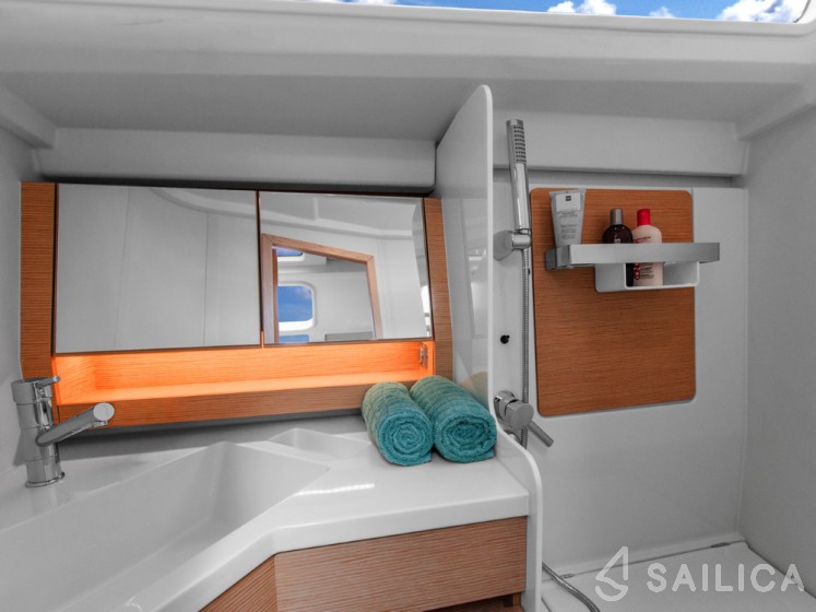 Hanse 388 - Yacht Charter Sailica