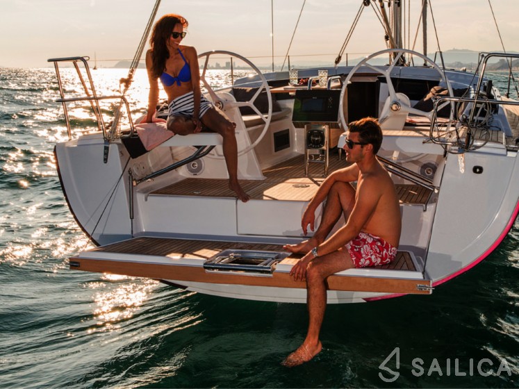 Hanse 388 - Yacht Charter Sailica