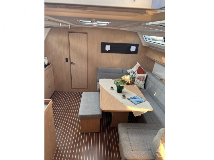 Bavaria 46 Cruiser - Yacht Charter Sailica