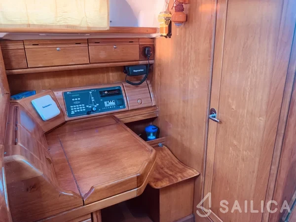 Bavaria 42 - Yacht Charter Sailica