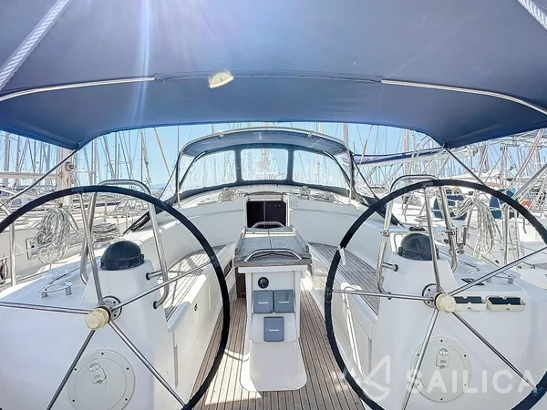 Bavaria 42 - Yacht Charter Sailica
