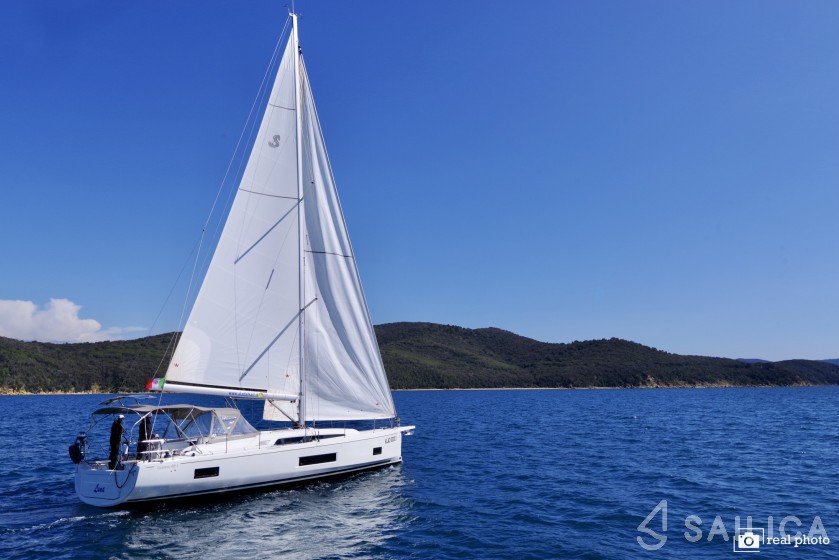 Oceanis 46.1 - Yacht Charter Sailica