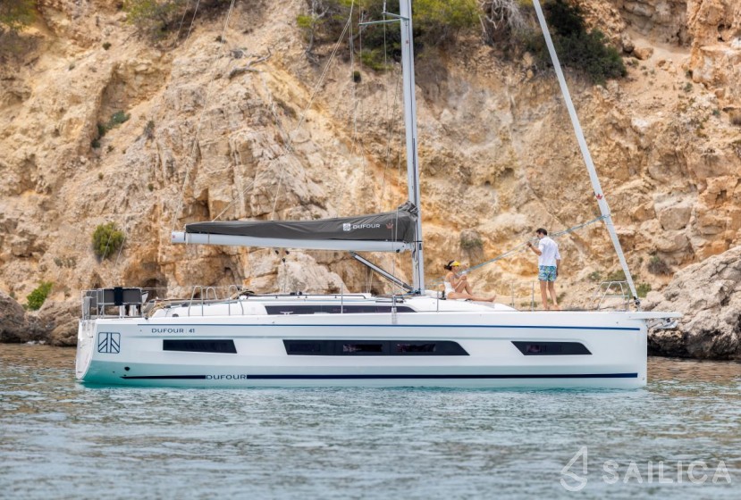 Dufour 41 - Yacht Charter Sailica