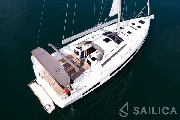 Dufour 41 - Yacht Charter Sailica