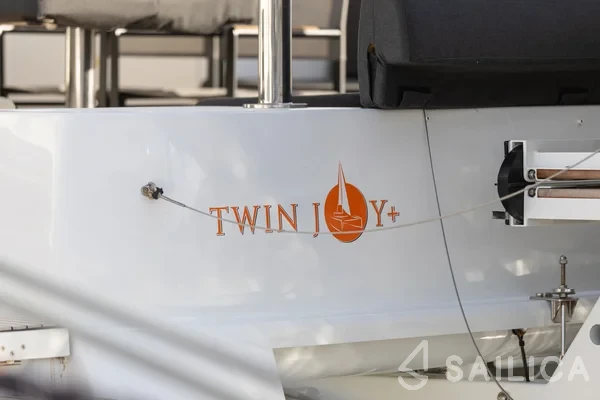 Lagoon 51 - Yacht Charter Sailica