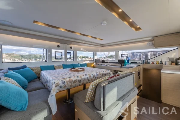 Lagoon 51 - Yacht Charter Sailica