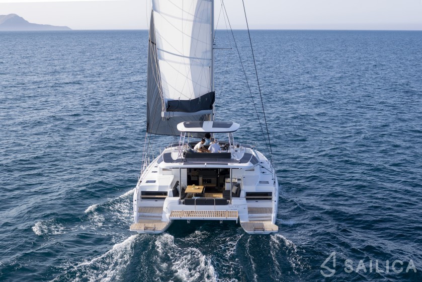 Lagoon 51 - Yacht Charter Sailica