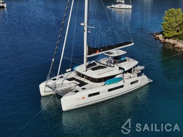 Lagoon 51 - Yacht Charter Sailica