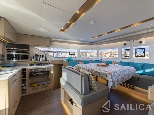 Lagoon 51 - Yacht Charter Sailica