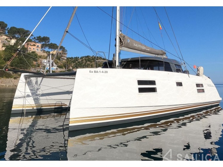 Nautitech 40 open NEW - 4 + 2 cab. - Yacht Charter Sailica